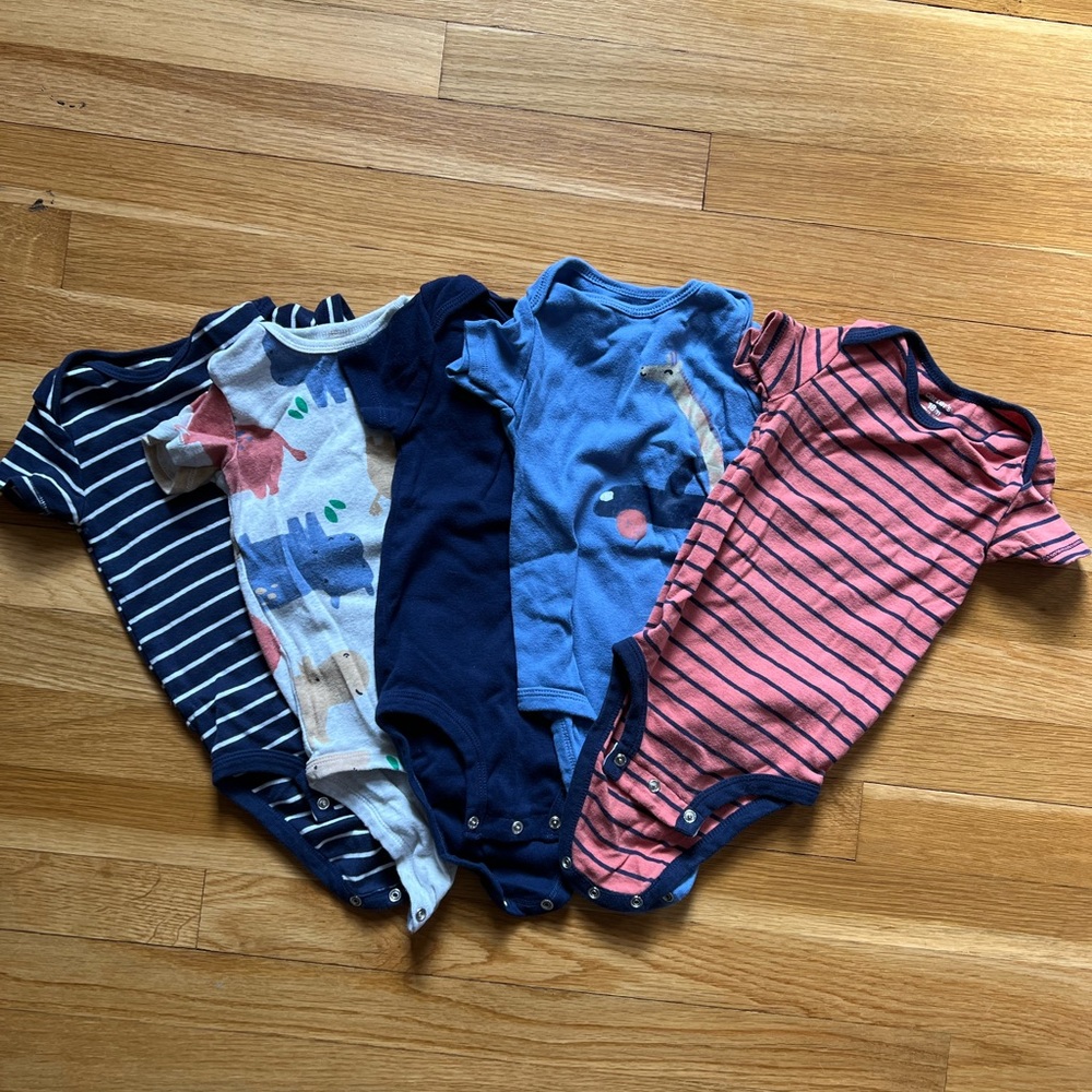 18 month short sleeve bodysuit bundle